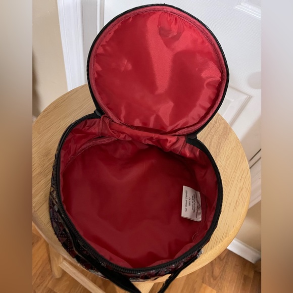 Shiseido make up bag - Picture 2 of 5